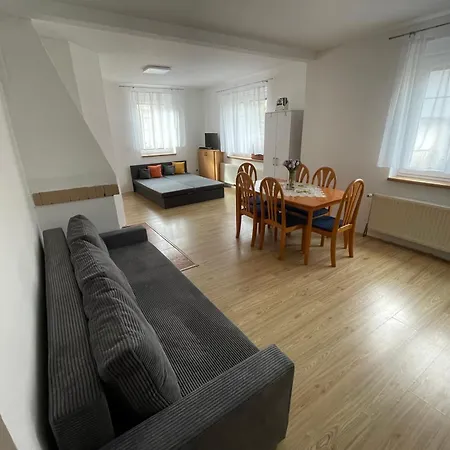 Apartment Pod Kostelem *